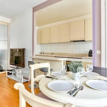 Appartement Quartier Arc De Triomphe Free Netflix Paris Exterior photo