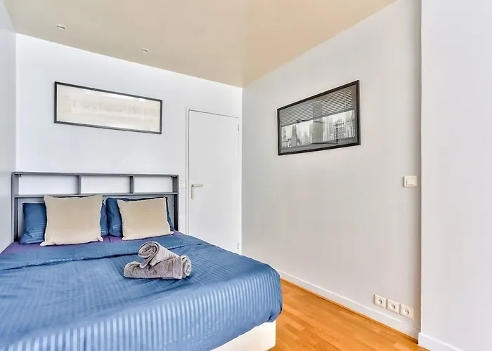 Appartement Quartier Arc De Triomphe Free Netflix